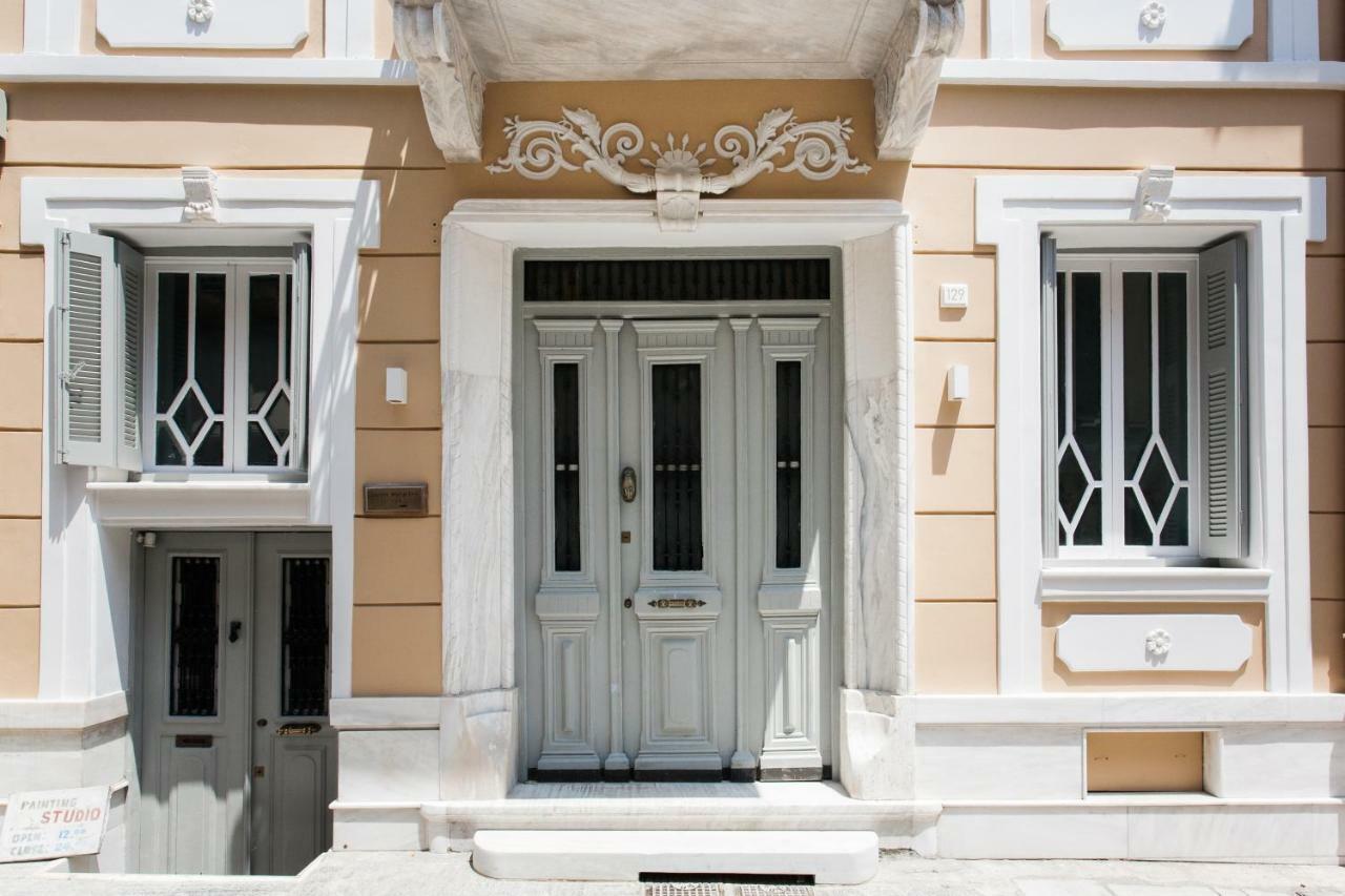 Step One | Luxury Suites Right In The Heart Of Acropolis Next To Metro Station 아테네 외부 사진