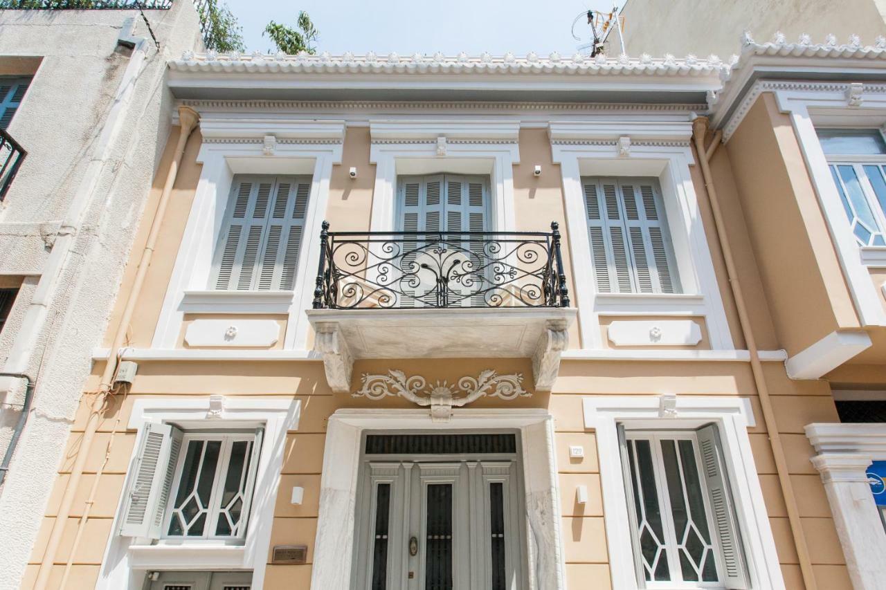 Step One | Luxury Suites Right In The Heart Of Acropolis Next To Metro Station 아테네 외부 사진